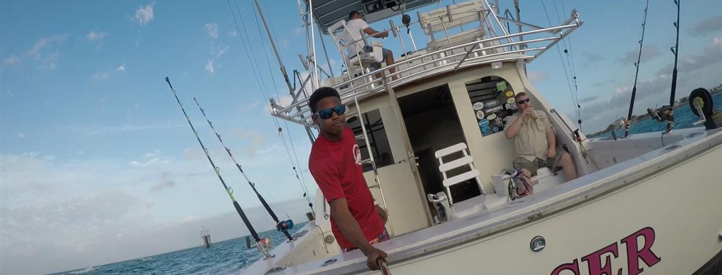 The Yacht - Teaser Fishing Charters Aruba 